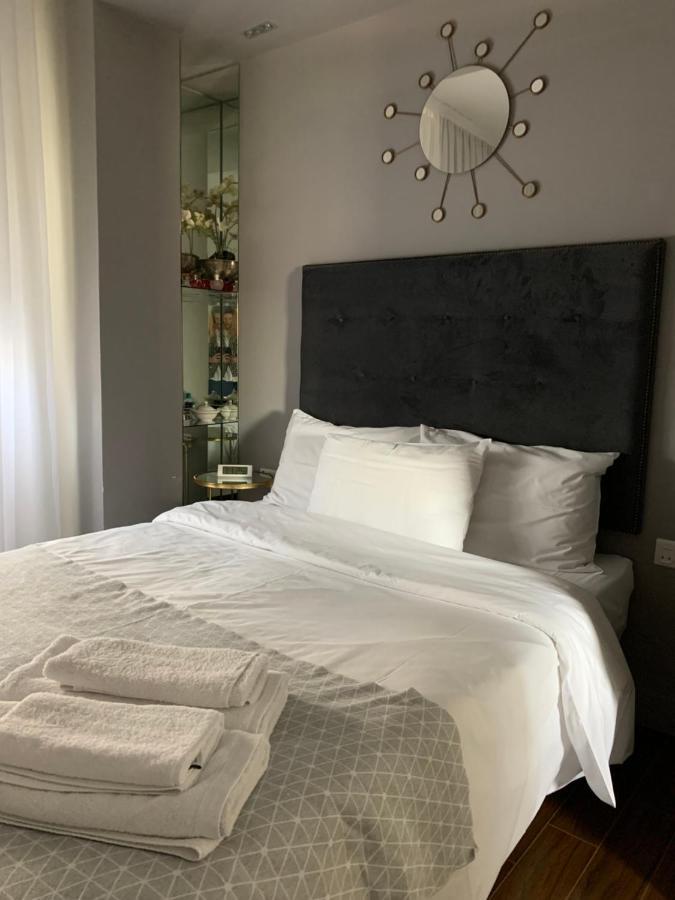 Mini Art House Apartment นิโคเซีย ภายนอก รูปภาพ