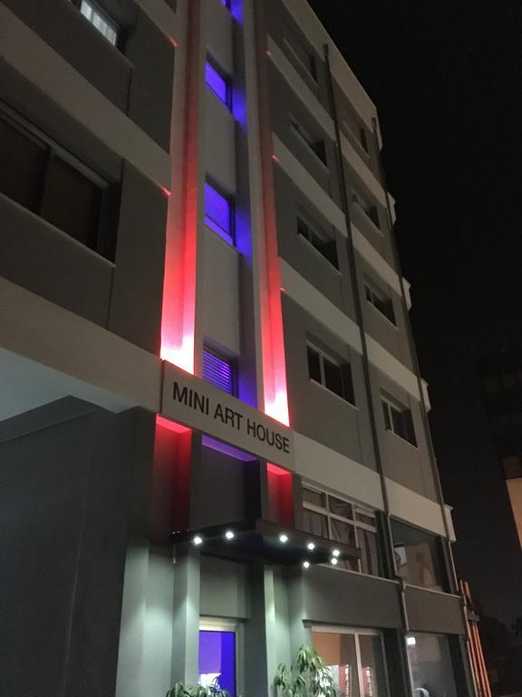 Mini Art House Apartment นิโคเซีย ภายนอก รูปภาพ